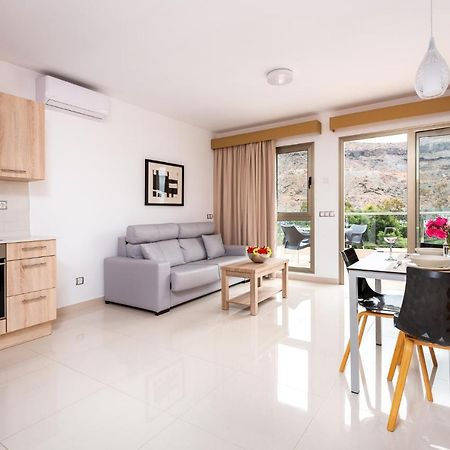 Apartamentos Las Palmeras بويرتو دي موغان المظهر الخارجي الصورة