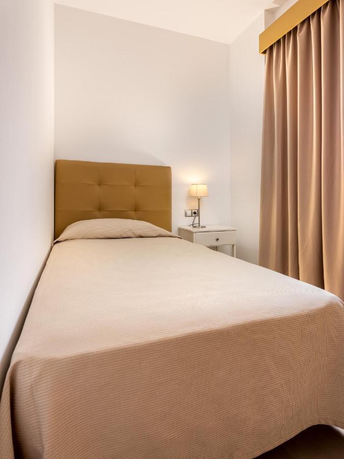 Apartamentos Las Palmeras بويرتو دي موغان المظهر الخارجي الصورة